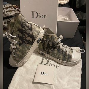 Dior oblique authentic